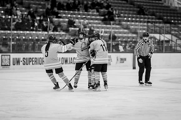 UWS WHKY vs UWSP-52
