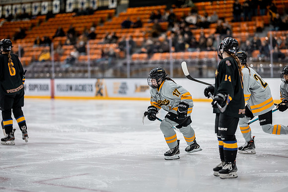 UWS WHKY vs UWSP-92