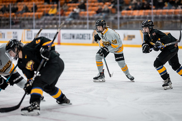 UWS WHKY vs UWSP-104