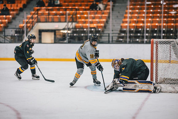 UWS WHKY vs UWSP-18