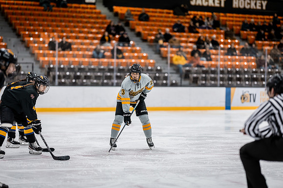 UWS WHKY vs UWSP-32