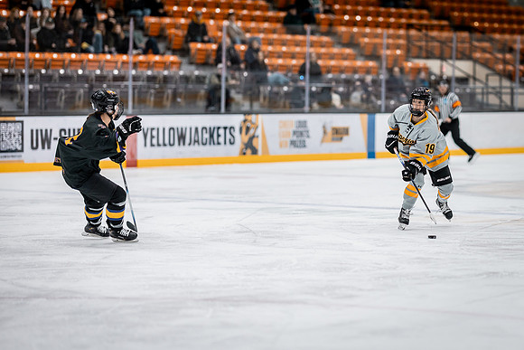 UWS WHKY vs UWSP-38