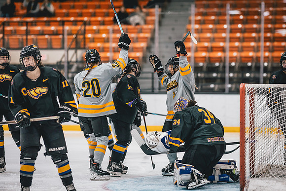 UWS WHKY vs UWSP-11