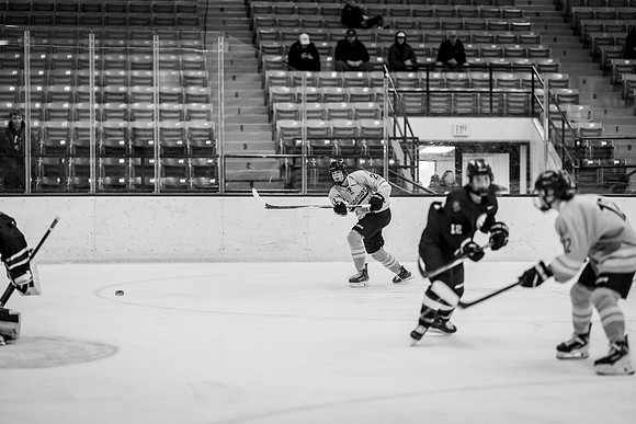 UWS WHKY vs UWSP-63