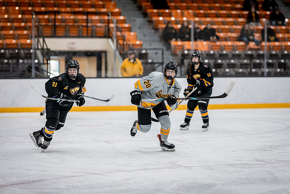 UWS WHKY vs UWSP-147