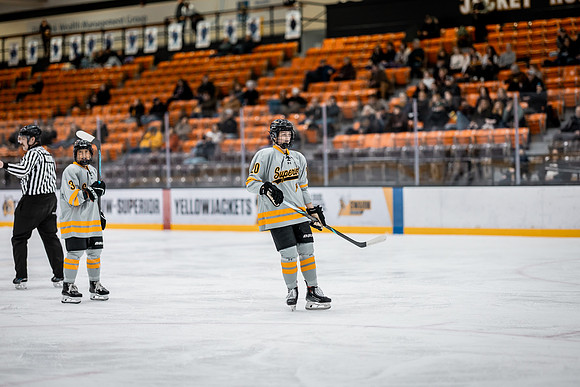 UWS WHKY vs UWSP-98