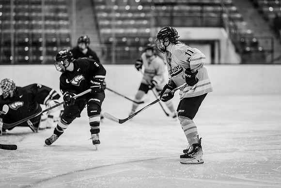 UWS WHKY vs UWSP-140