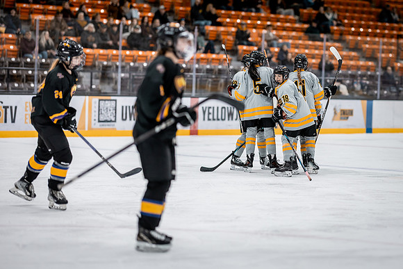 UWS WHKY vs UWSP-58