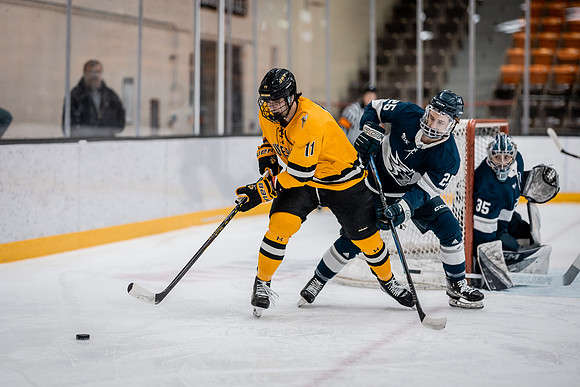 UWS MHKY vs Stout -13