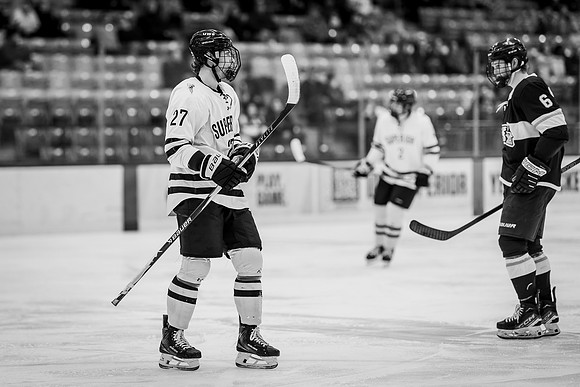 UWS MHKY vs Stout -16