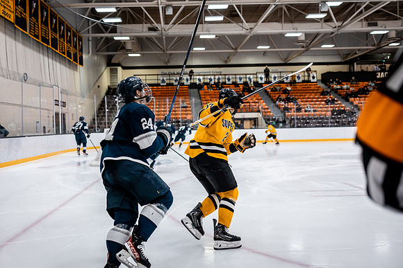UWS MHKY vs Stout -71