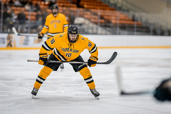 UWS MHKY vs Stout -9