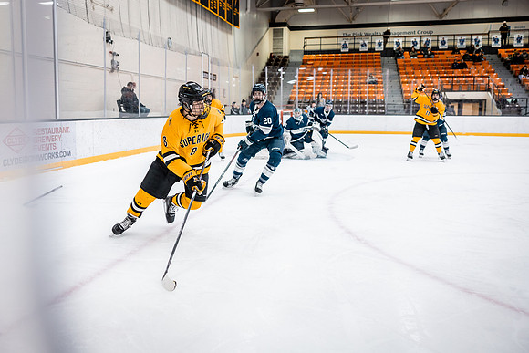 UWS MHKY vs Stout -89
