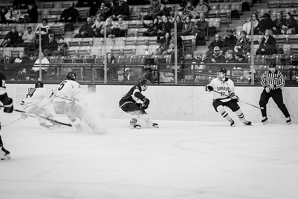 UWS MHKY vs Stout -49
