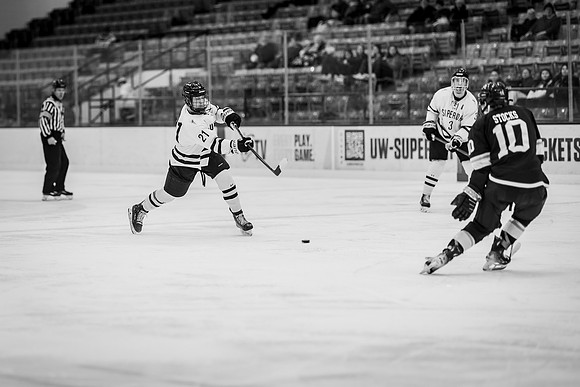 UWS MHKY vs Stout -44