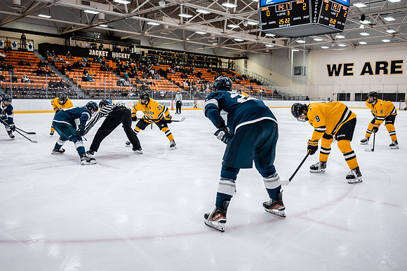 UWS MHKY vs Stout -78