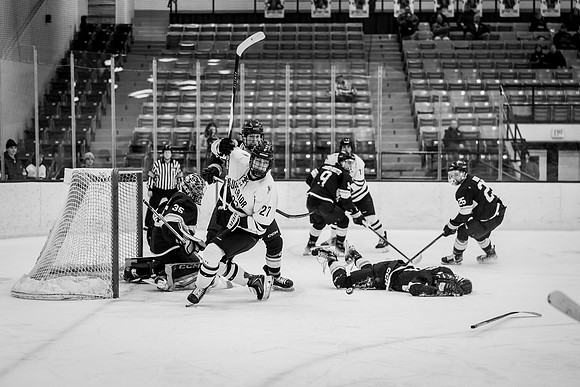 UWS MHKY vs Stout -86