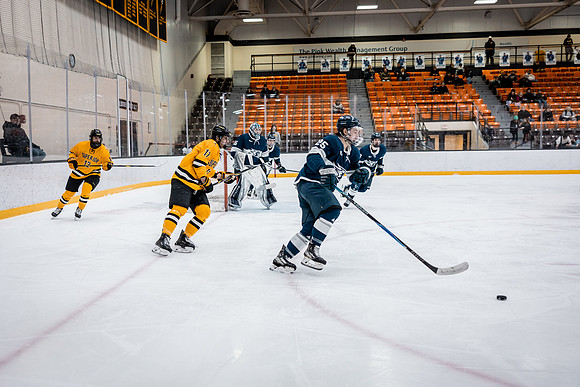 UWS MHKY vs Stout -79
