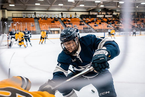UWS MHKY vs Stout -81
