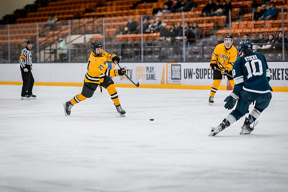 UWS MHKY vs Stout -43