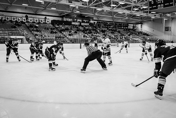 UWS MHKY vs Stout -83