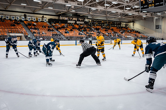 UWS MHKY vs Stout -82