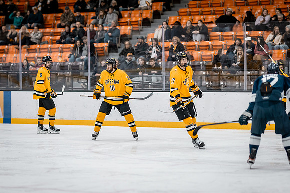 UWS MHKY vs Stout -40