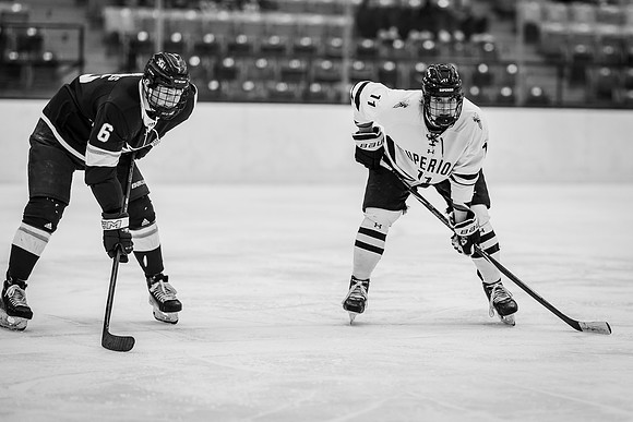 UWS MHKY vs Stout -18