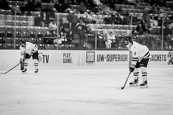 UWS MHKY vs Stout -22