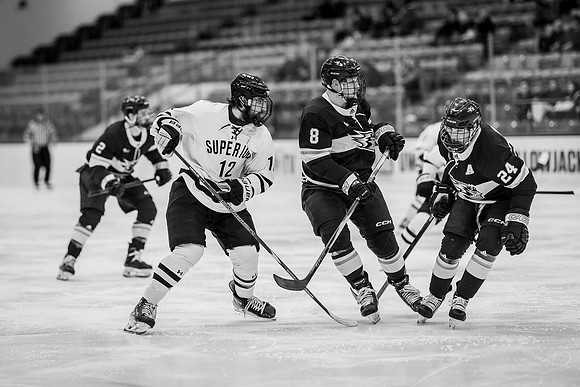UWS MHKY vs Stout -37