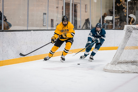 UWS MHKY vs Stout -31