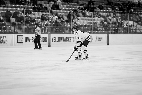 UWS MHKY vs Stout -20