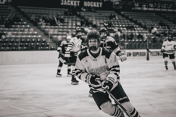CMHKY vs UWSTOUT -9