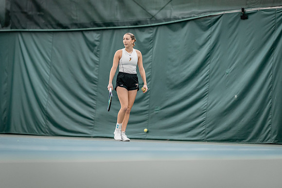 Tennis vs Concordia-95