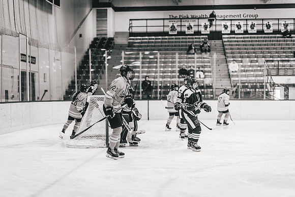 UWS WHKY vs Beloit 0221-11