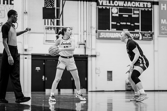 UWSWBB vs UMM-109