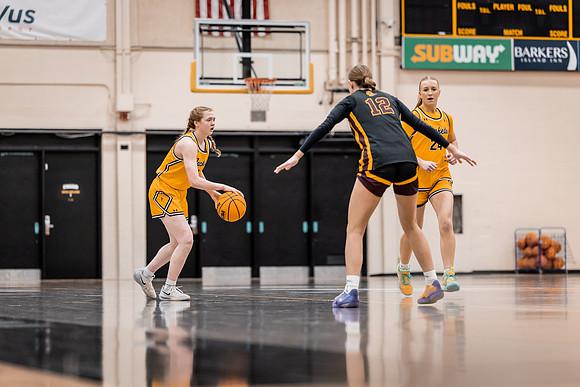 UWS WBB vs UMM Edits
