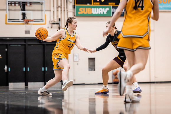 UWSWBB vs UMM-91