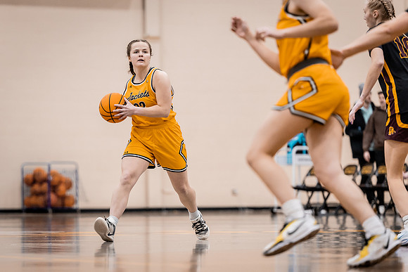 UWSWBB vs UMM-53