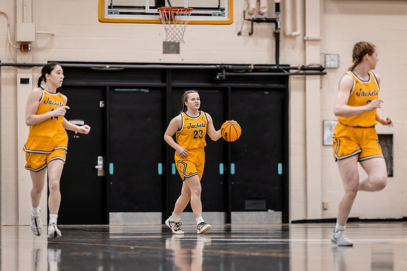 UWSWBB vs UMM-51