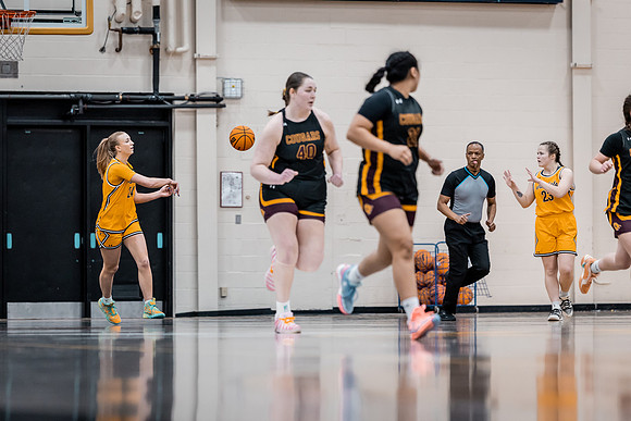 UWSWBB vs UMM-86