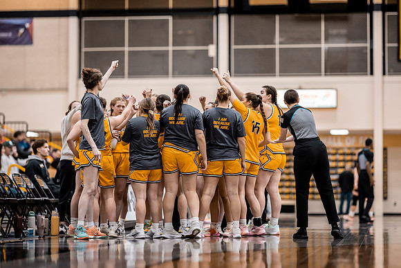 UWSWBB vs UMM-183