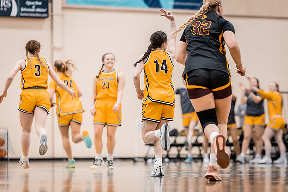 UWSWBB vs UMM-97