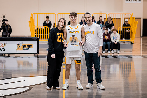 UWSWBB vs UMM-192