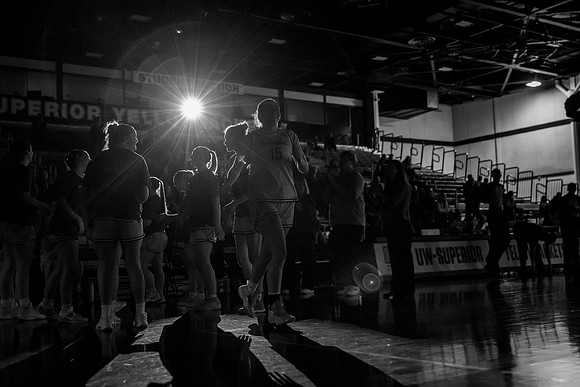 UWSWBB vs UMM-41