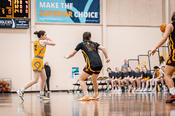 UWSWBB vs UMM-55