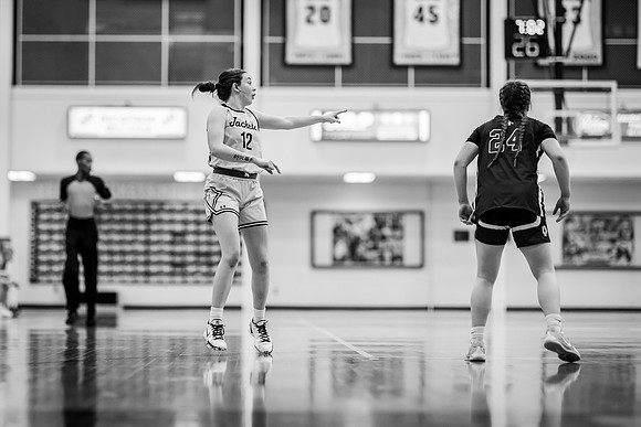 UWSWBB vs UMM-179