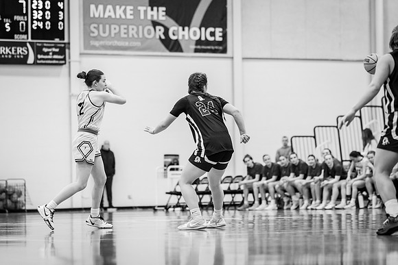 UWSWBB vs UMM-56