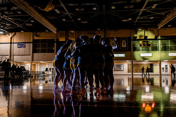 UWSWBB vs UMM-42
