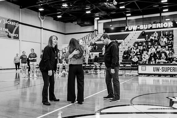 UWSWBB vs UMM-28